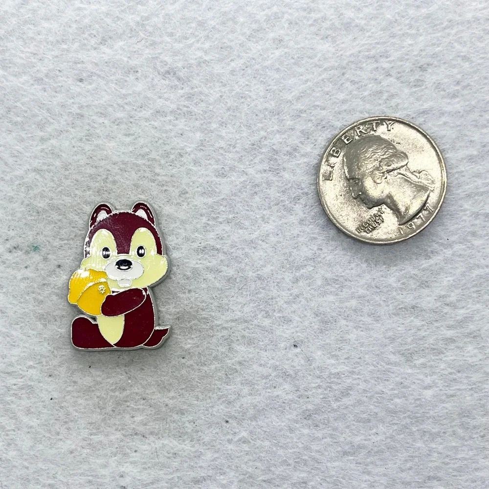 🔮 5/$25 Disney Chip 'n' Dale Chip Acorn Pin